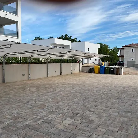 Grgic On The Adress Branka Fucica 96 Apartment Malinska