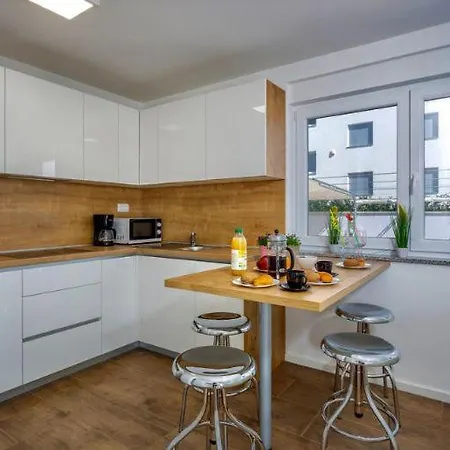 Apartment Grgic On The Adress Branka Fucica 96 *