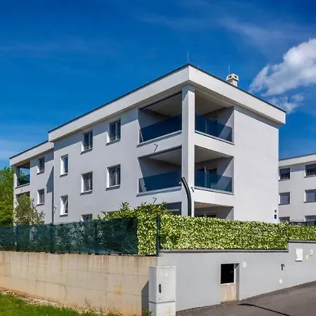 Grgic On The Adress Branka Fucica 96 Apartman *